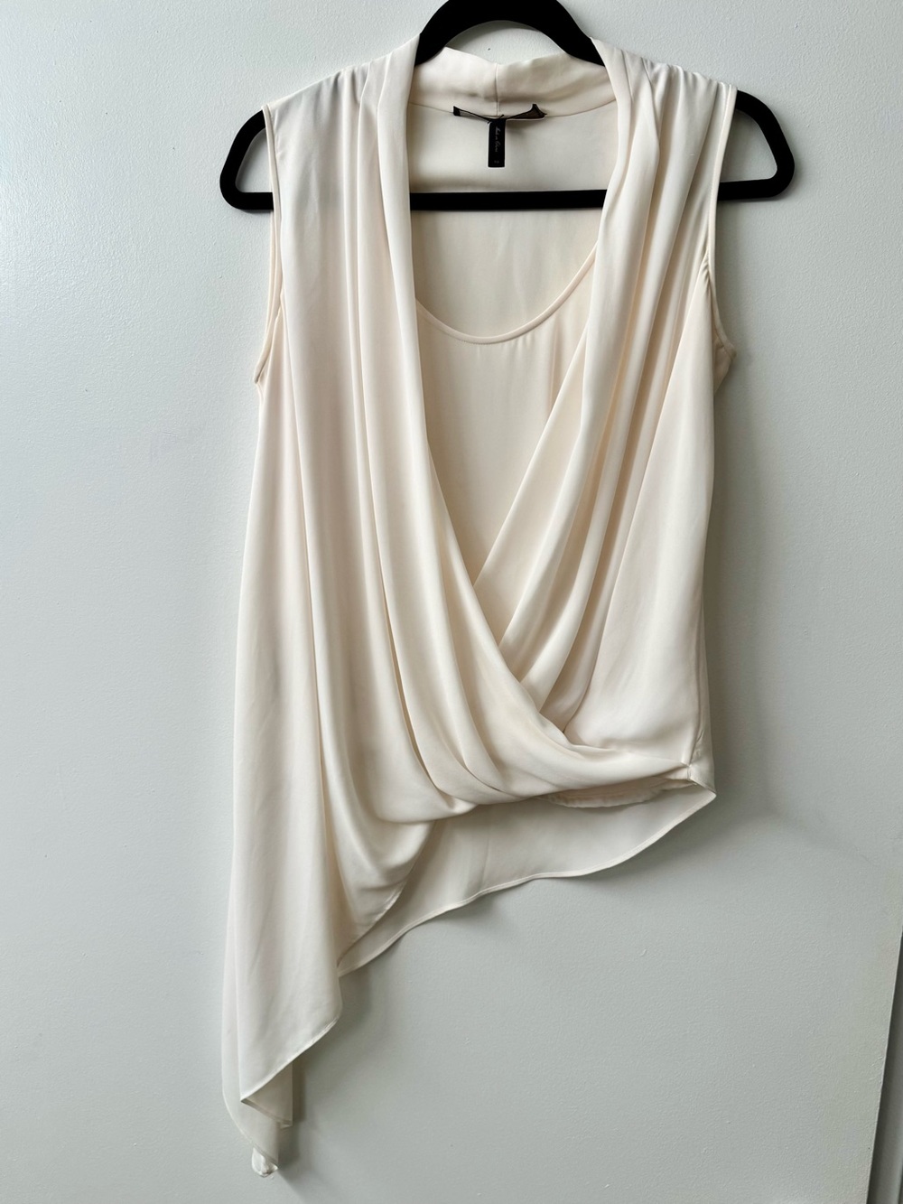 BCBGMaxAzria Cream Draped Sleeveless V-Neck Camisole